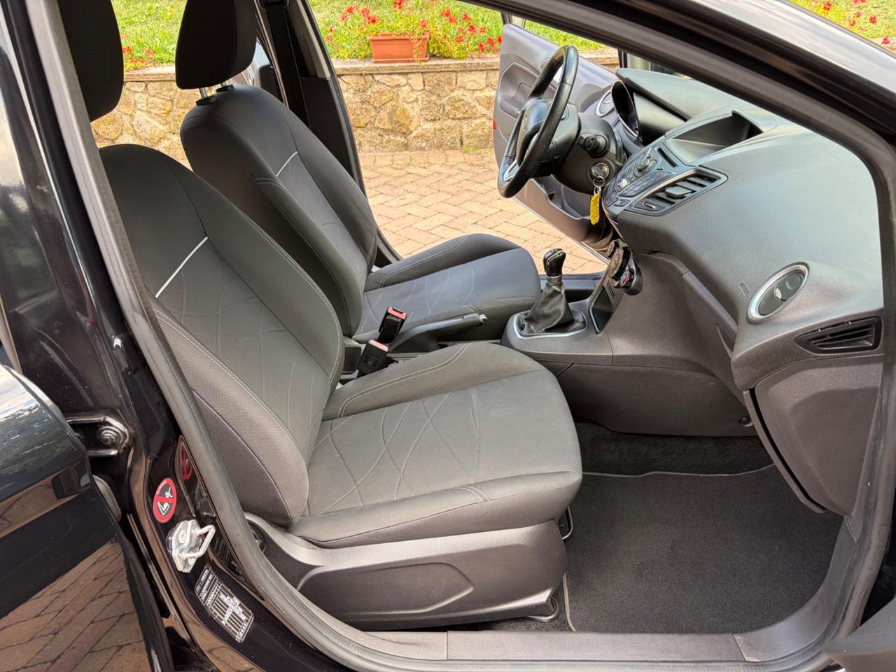 Ford Fiesta 1.5 TDCi 75CV 5 porte Titanium OK NEOPATENTATI
