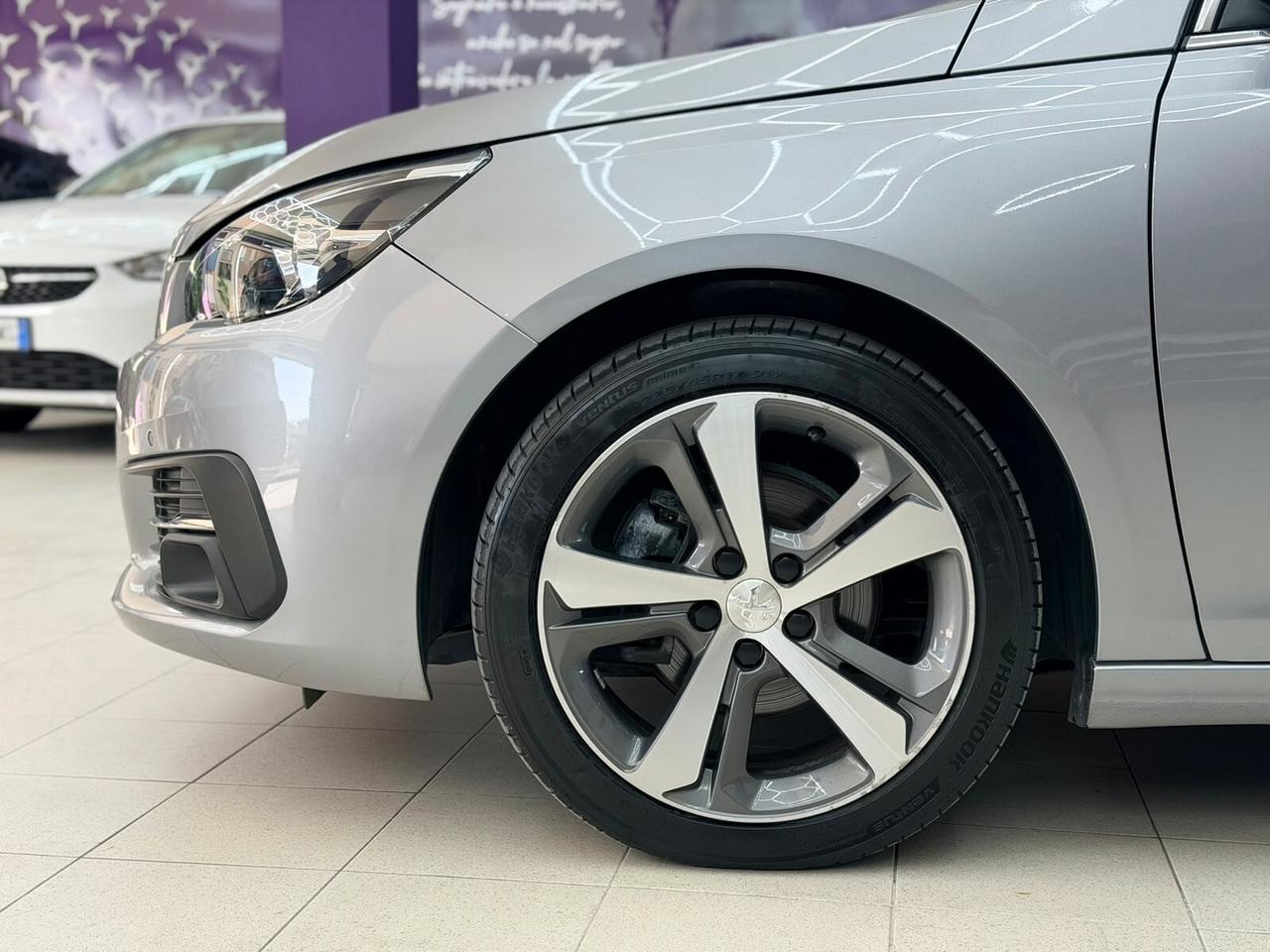 Peugeot 308 BlueHDi 130 S&S Allure