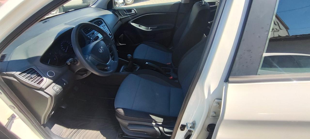 Hyundai i20 1.2 5 porte Go