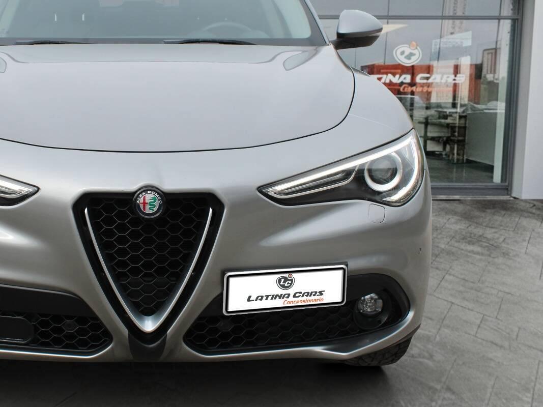 Alfa Romeo Stelvio 2.2 t Executive Q4 210cv con Telecamera e CarPlay