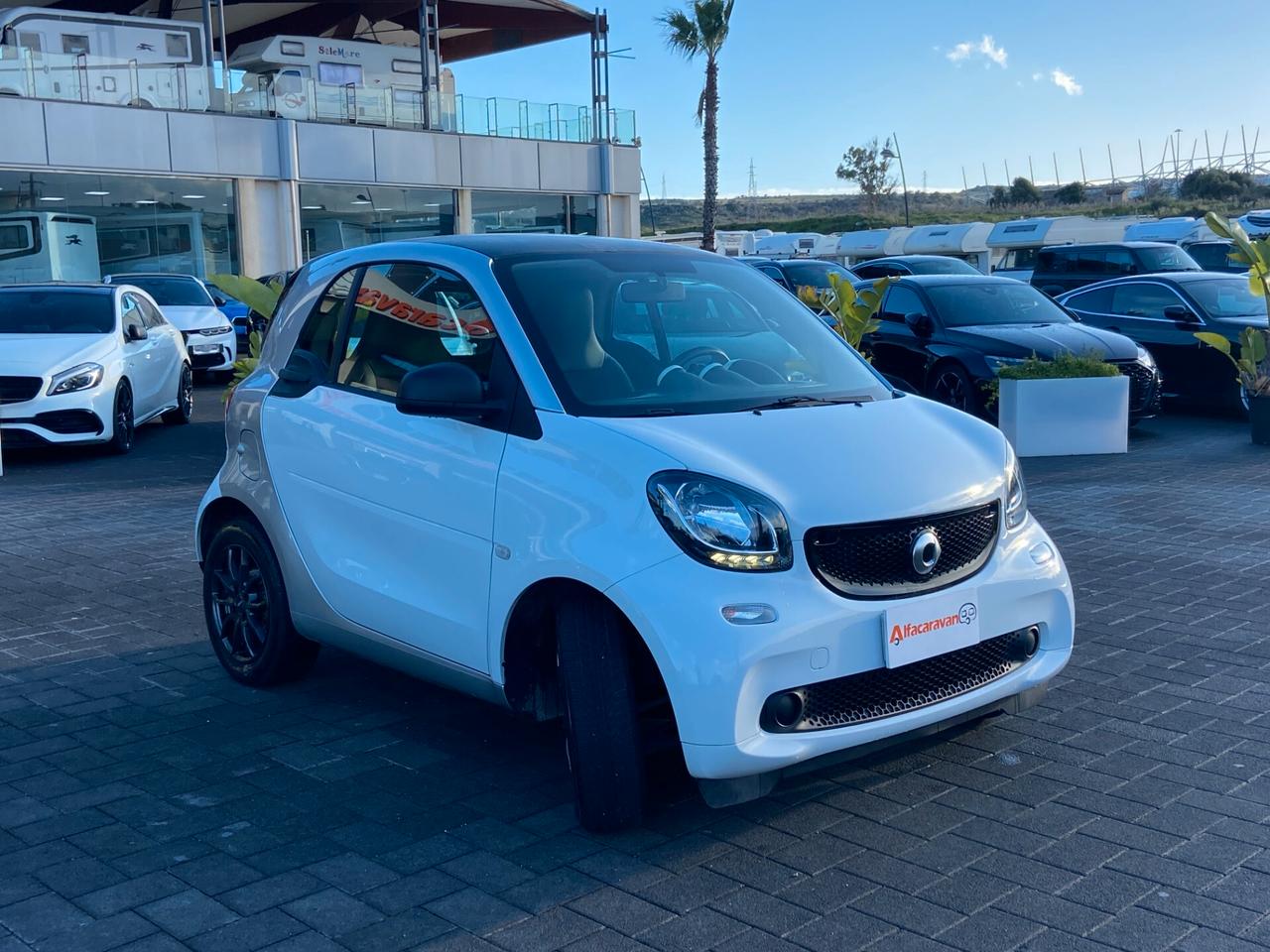 smart forTwo 1.0 Youngster 71cv twinamic