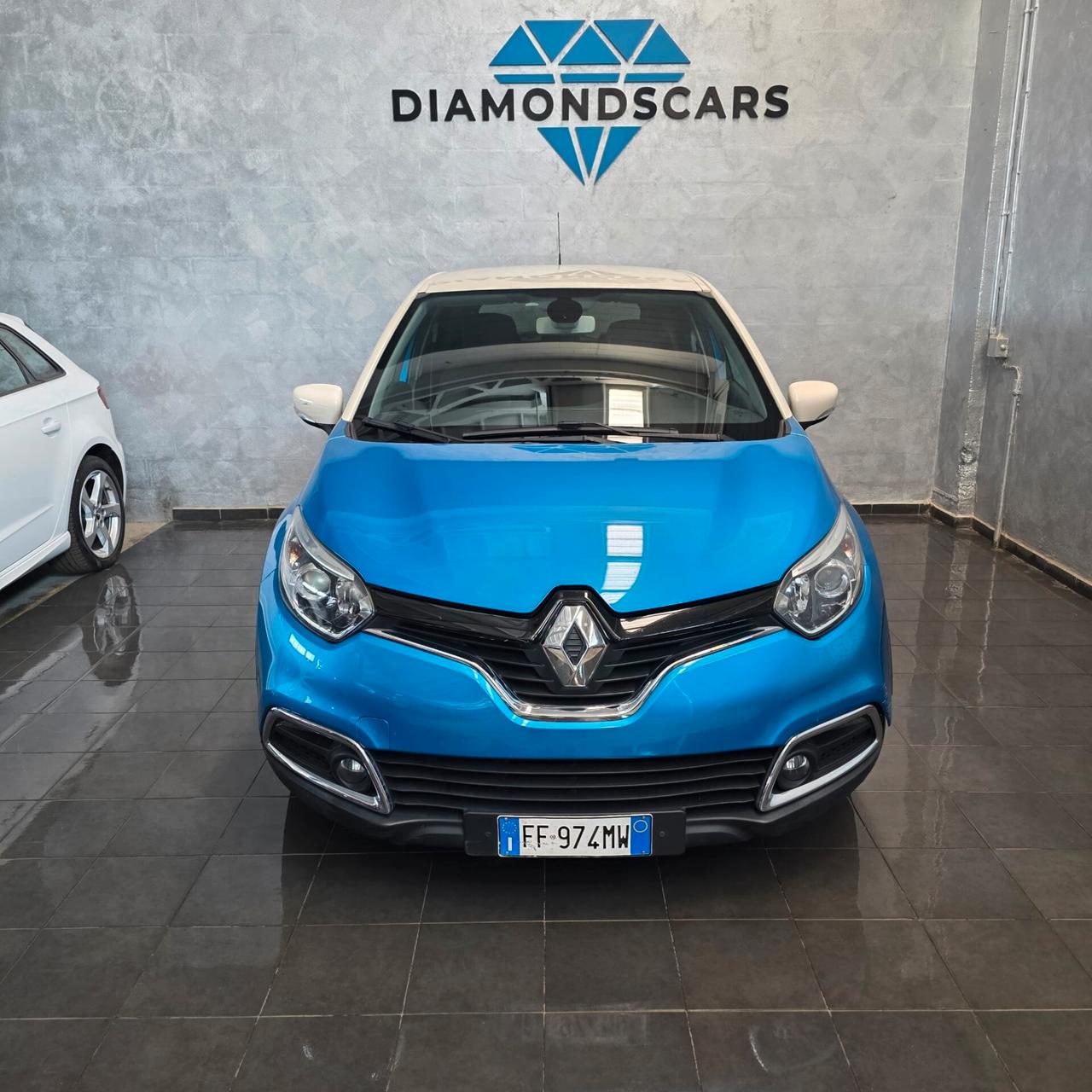 Renault CAPTUR 1.2 BENZINA AUTOMATICA FULL