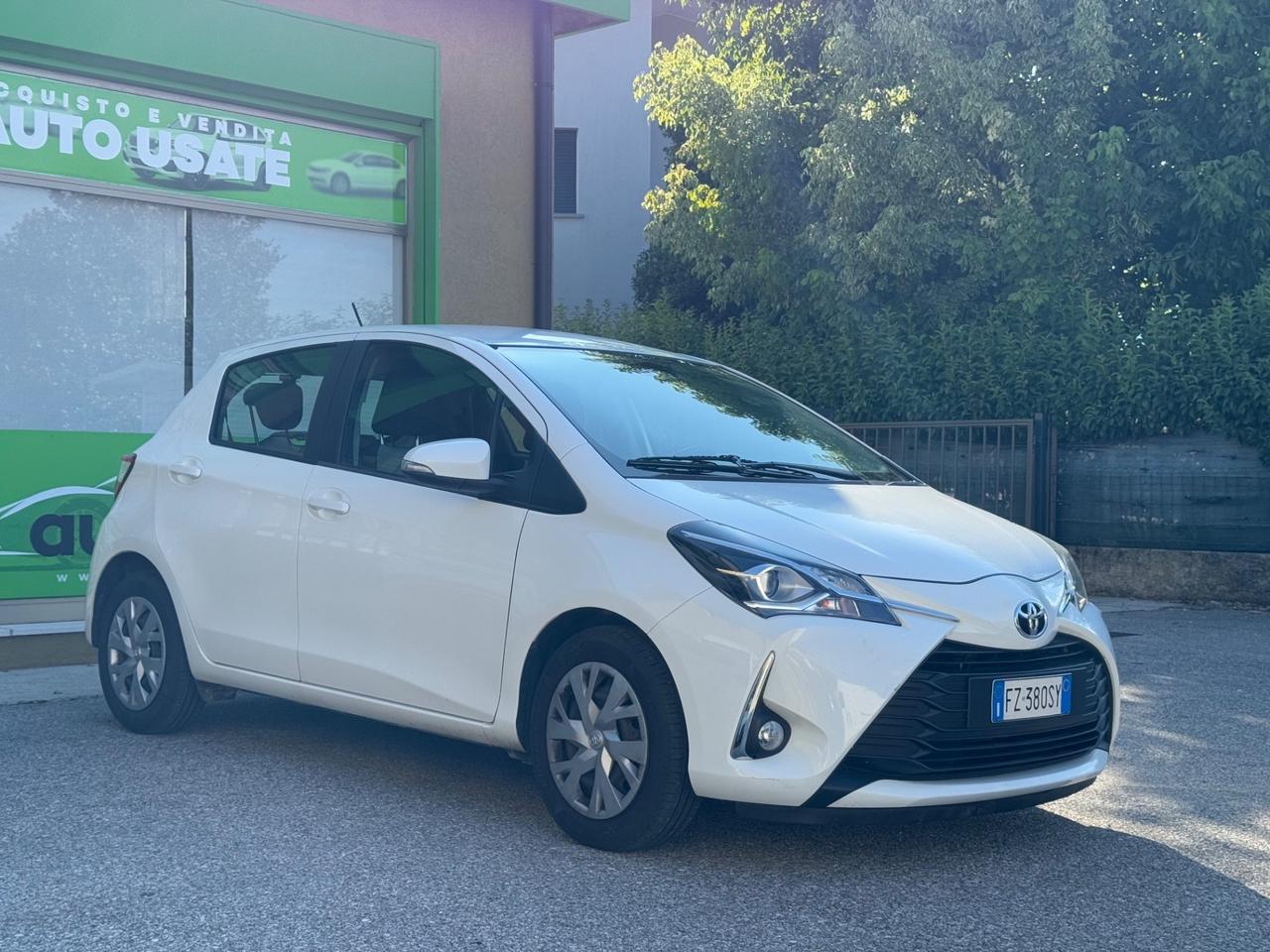 Toyota Yaris 1.0 72 CV 5 porte CONSUMI BASSI