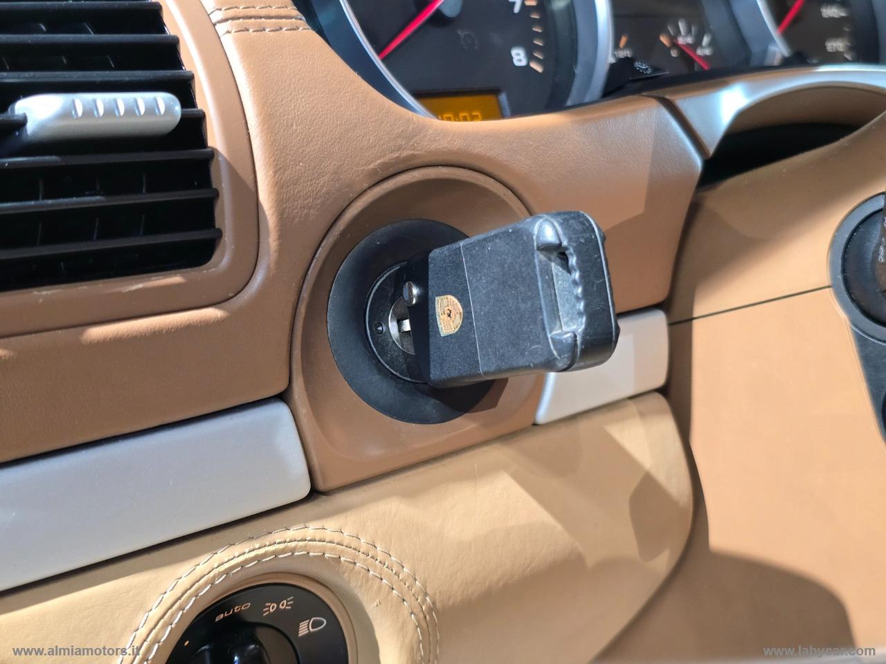 PORSCHE Cayenne S