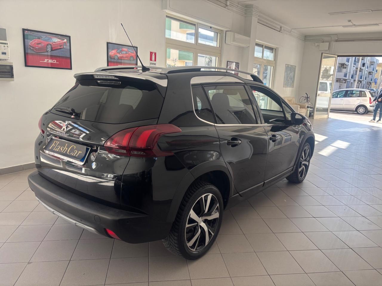 Peugeot 2008 PureTech Turbo 110 EAT6 S&S Black Matt