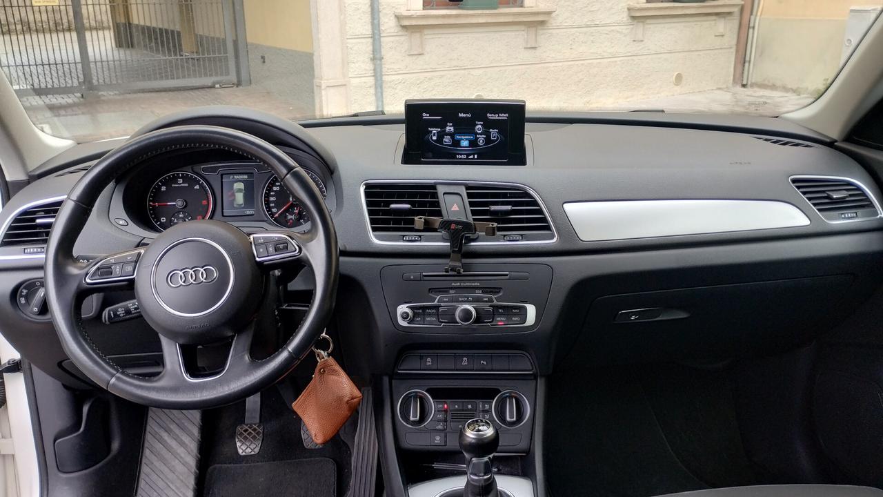 Audi Q3 2.0 TDI 120 CV S line Edition