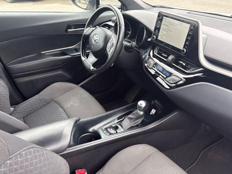 Toyota C-HR C-HR 1.8 Hybrid E-CVT Active
