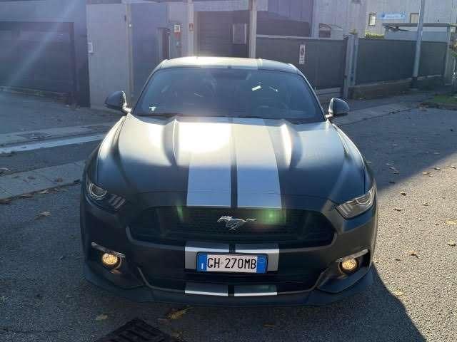 Ford Mustang Fastback 5.0 ti-vct V8 GT 421cv auto **KM 35.000!