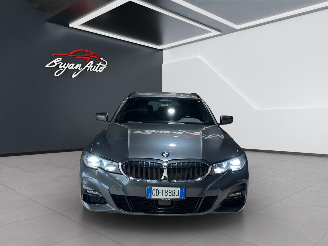 Bmw 330e xDrive Touring Msport iva esposta