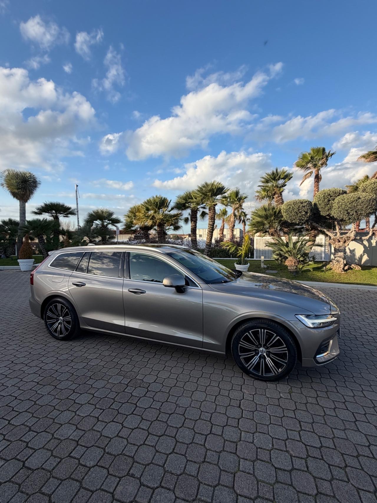 Volvo V60 D3 R-design