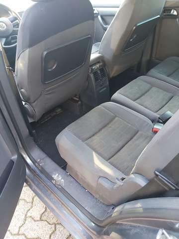 Volkswagen Touran 1.6 fsi