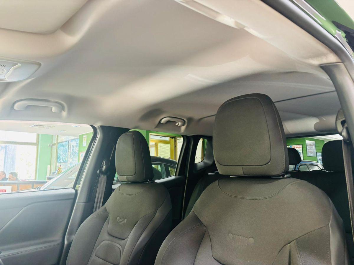 Jeep Renegade 1.6 M.Jet 120cv Dawn of Justice Total Black