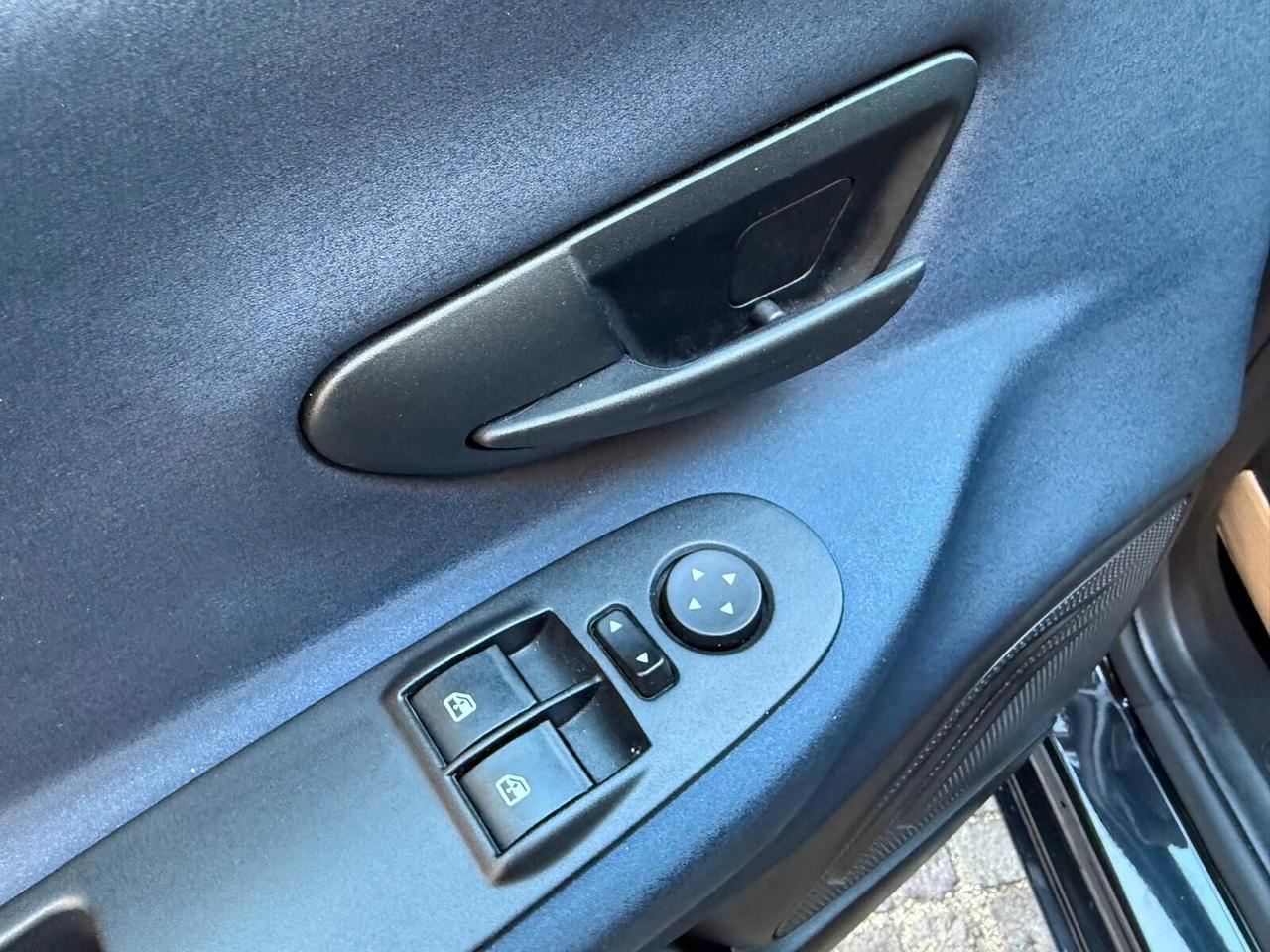 Lancia Ypsilon 1.0 Hybrid 70cv Gold 2023 UNICA