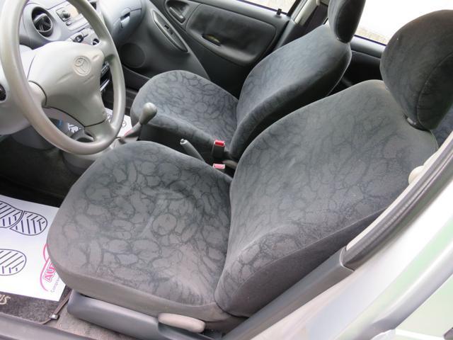 TOYOTA Yaris 1.0i 16V cat 5 porte Sol '03
