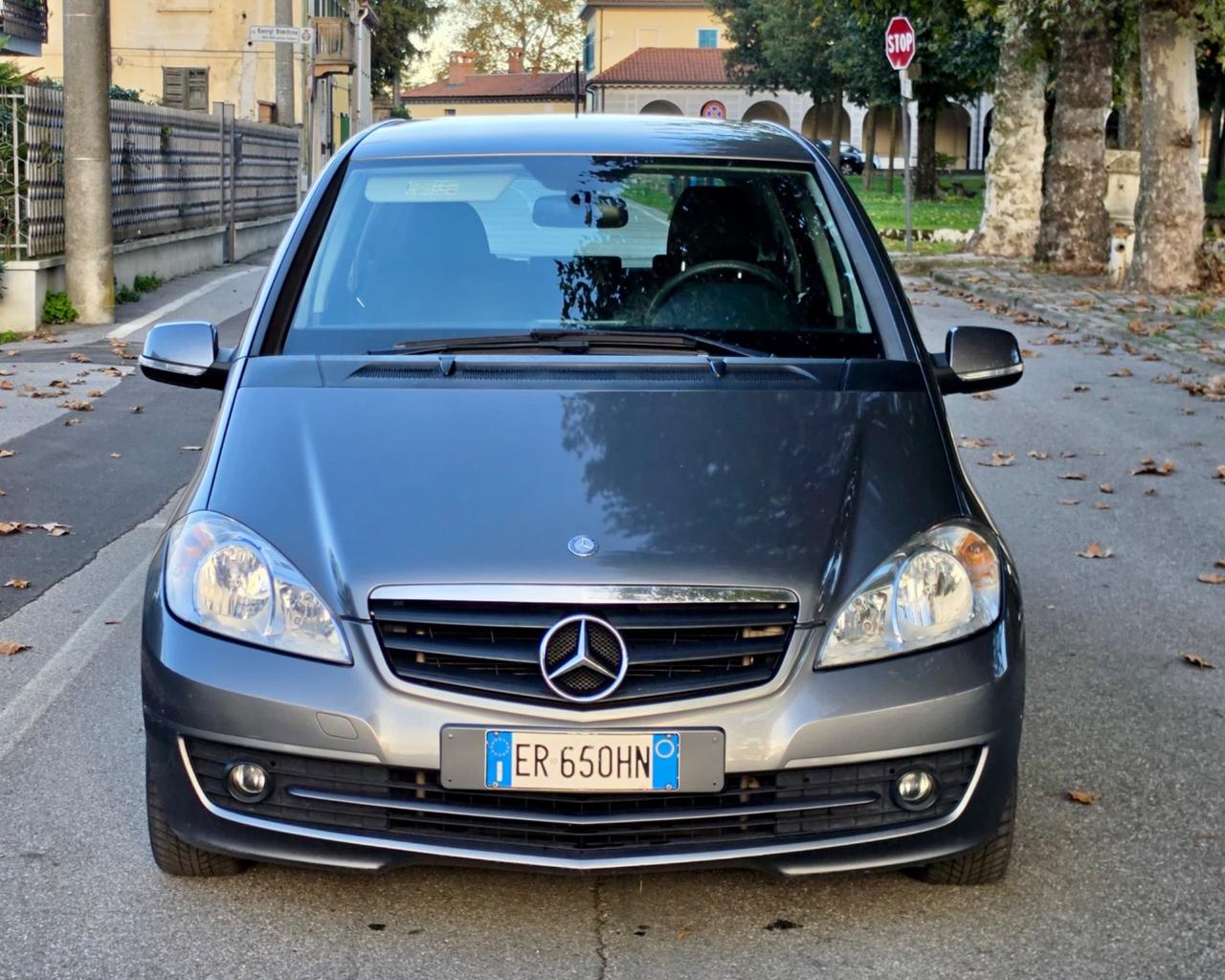 Mercedes-benz A 160 BENZINA DEL 2011 129.000km