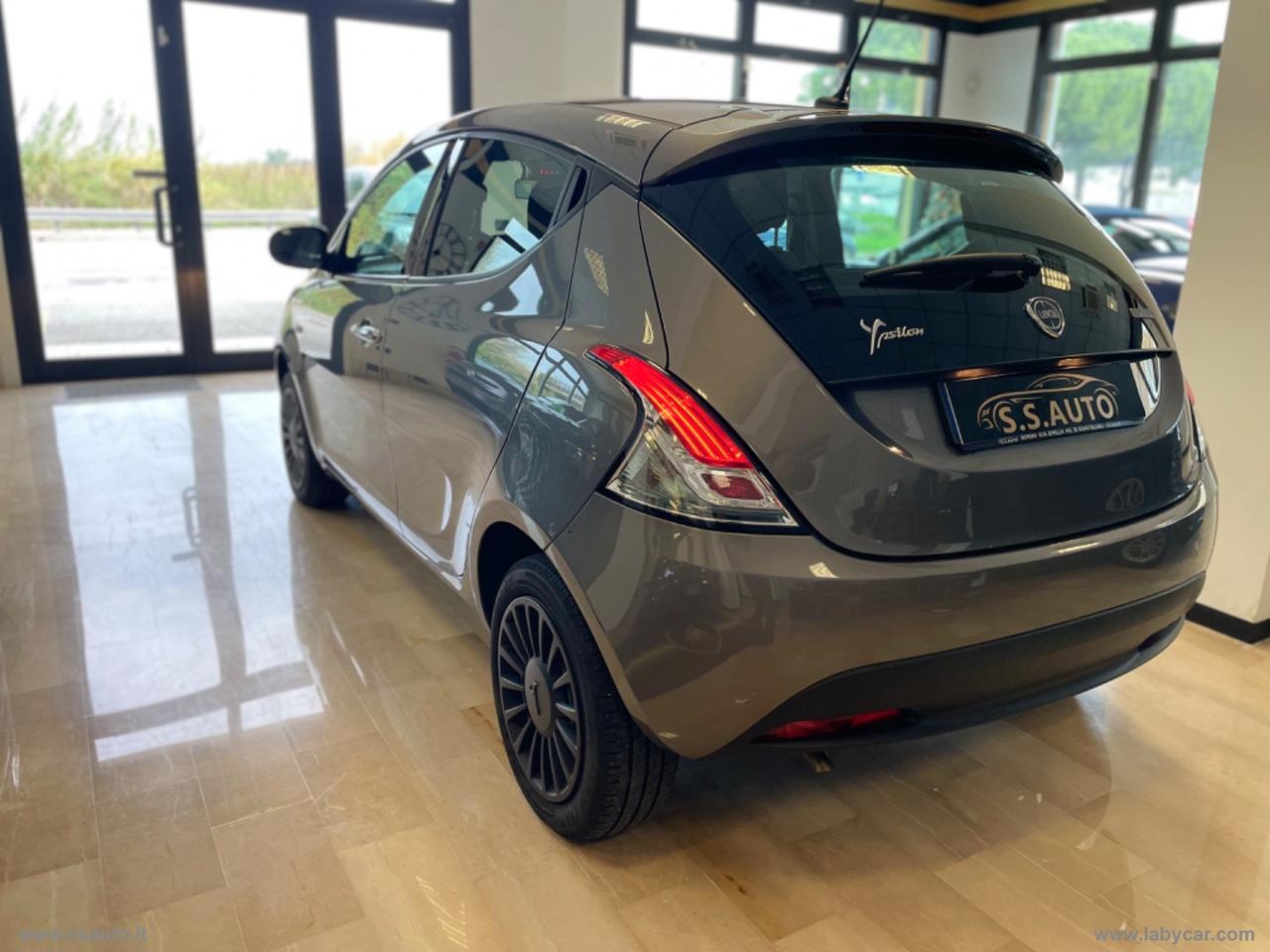 LANCIA Ypsilon 1.0 FireFly 5p.S&S Hyb. Eco A.F. NEO PATENTATI NESSUN VINCOLO