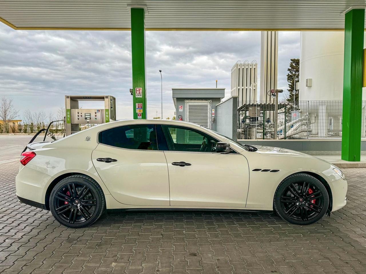 Maserati Ghibli V6 Diesel 275 CV BELLA