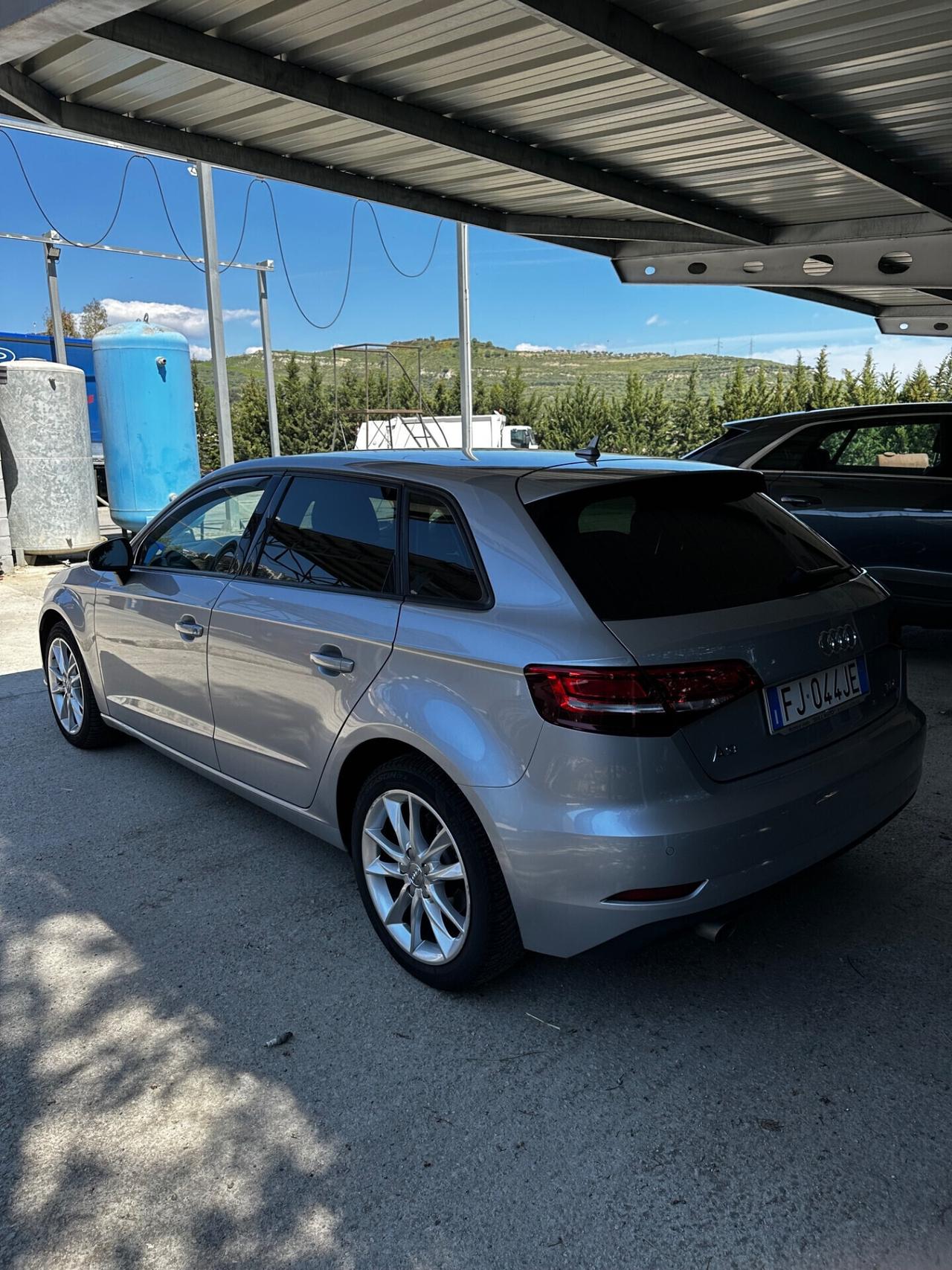 Audi A3 SPB 2.0 TDI S tronic Business