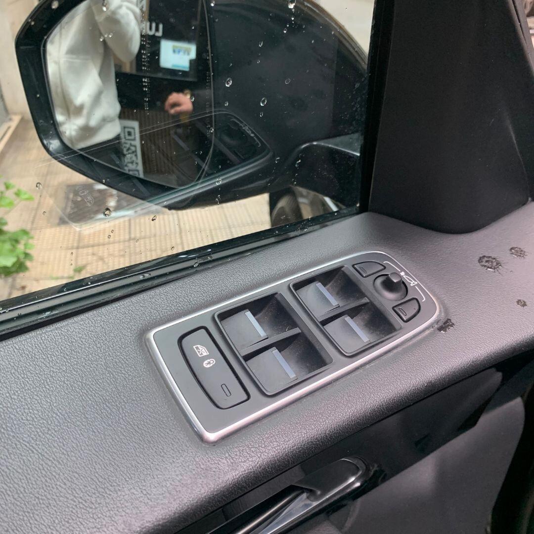 Jaguar F-Pace 2.0 D 180 CV AWD aut. R-Sport