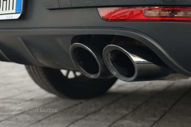 PORSCHE Macan 2.0 Sedili Riscaldabili Volante Elettrico 4x4