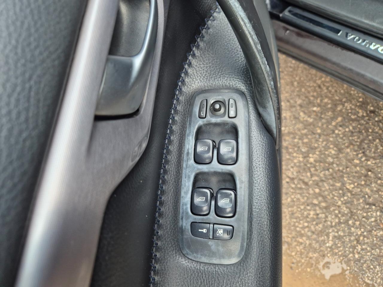 Volvo V70/XC70 V70 2.4 D5 20V cat aut. AWD