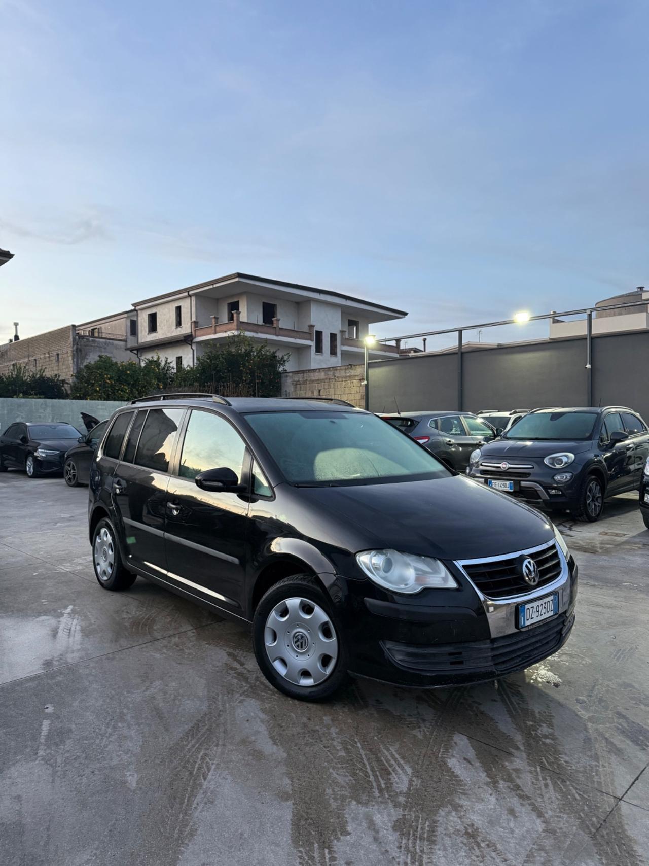 Volkswagen Touran 1.4 16V TSI 150CV 7posti Trendline Ecofuel