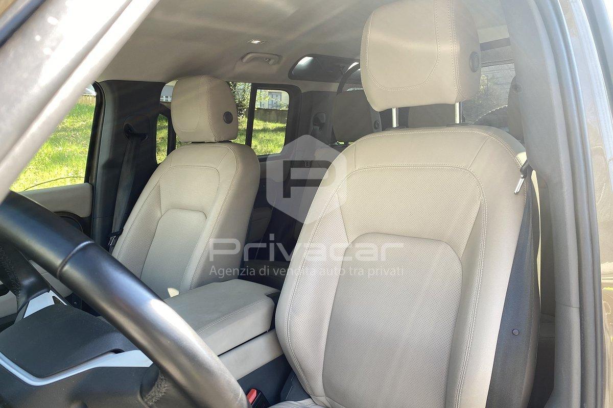 LAND ROVER Defender 110 3.0D I6 200 CV AWD Auto SE