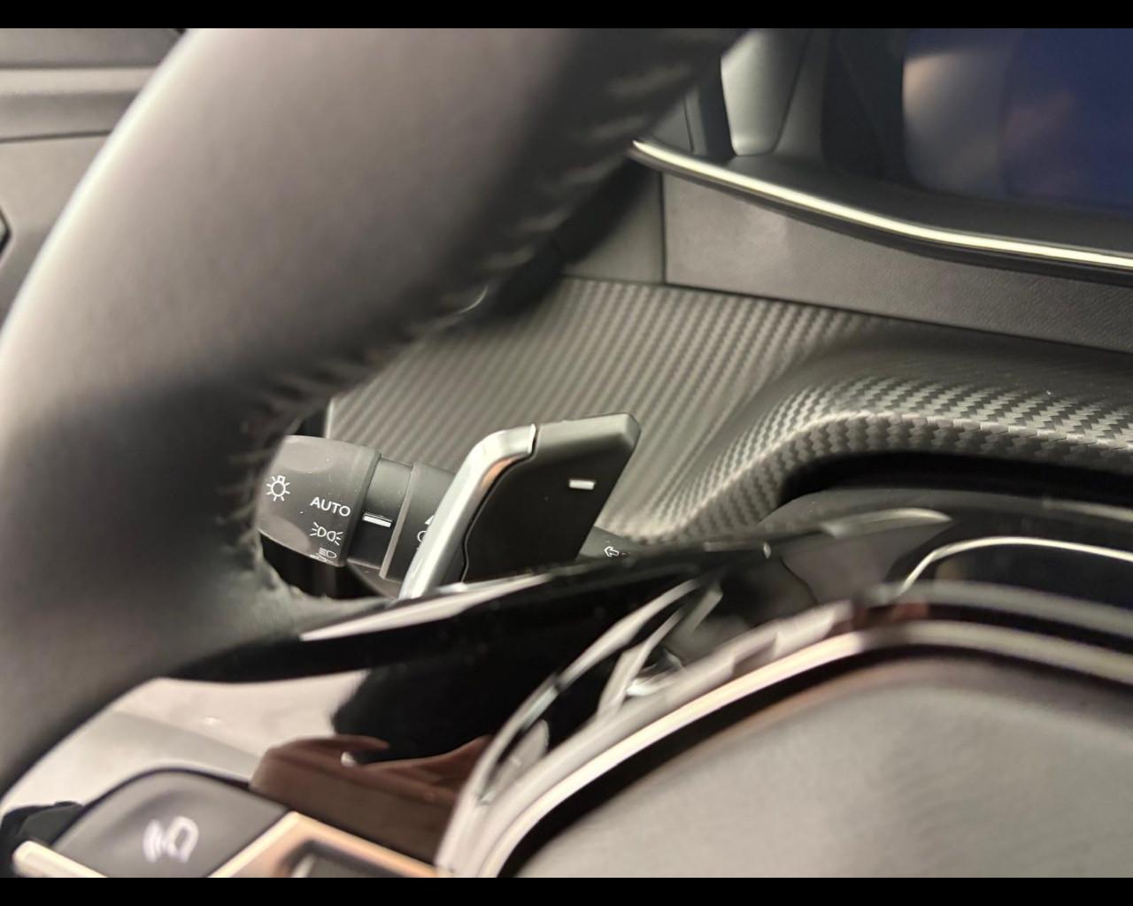 PEUGEOT 2008 1.5 bluehdi Allure Pack s&s 130cv eat8