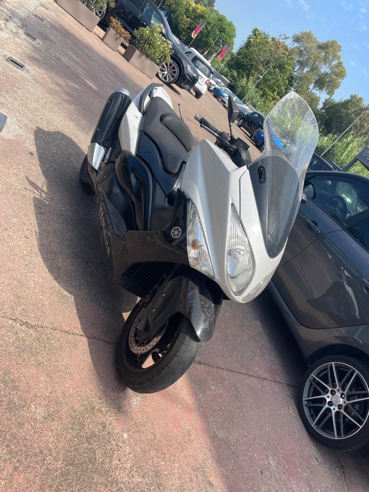 Yamaha T Max max