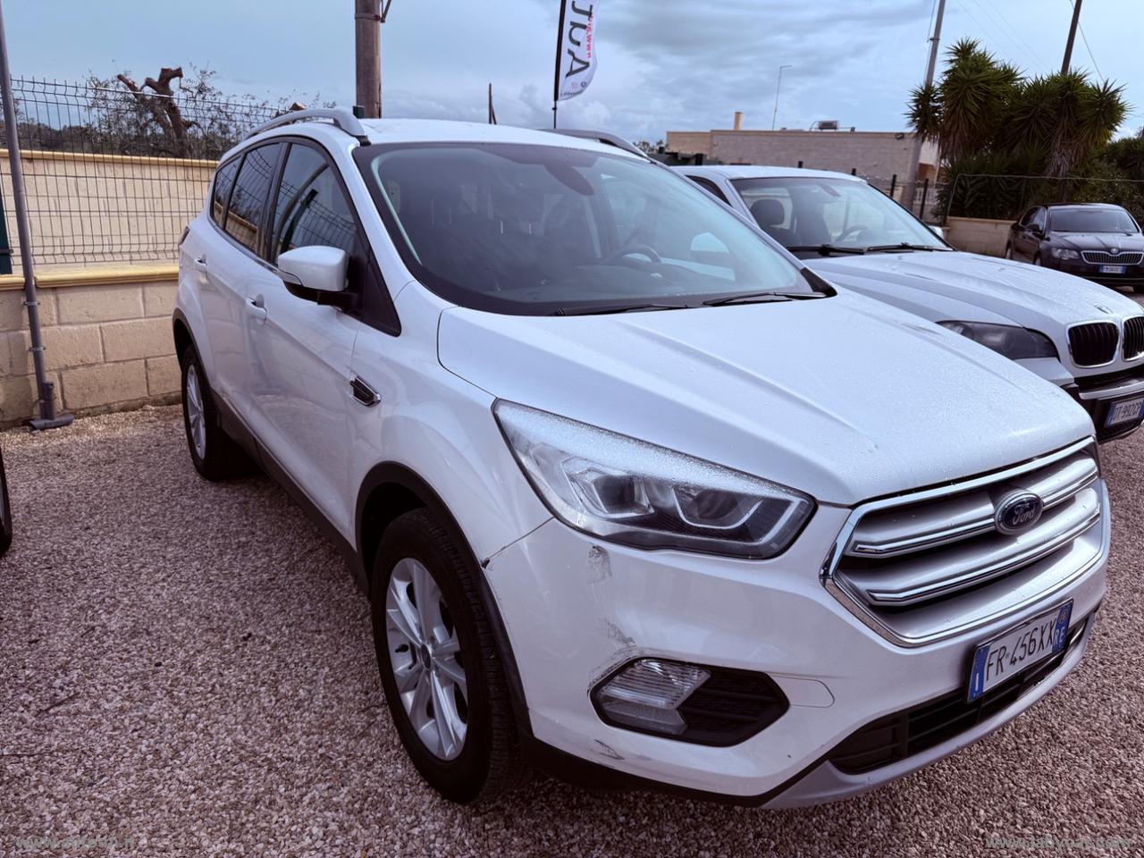 FORD Kuga 2.0 TDCI 150 CV S&S 2WD Titanium