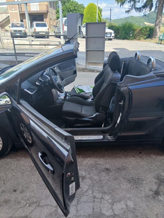 PEUGEOT 207 1.6 8V HDi 112CV CC Tecno