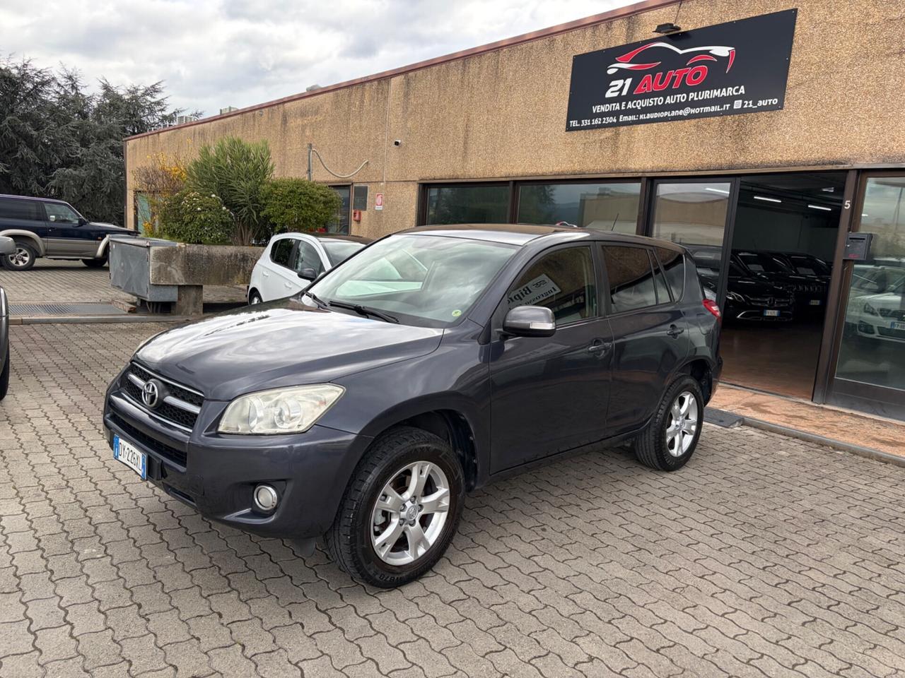 Toyota RAV 4 RAV4 2.0 Luxury