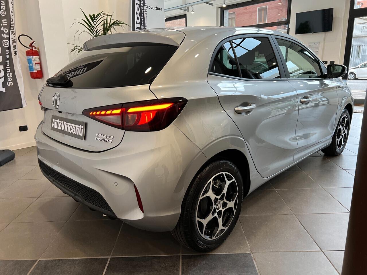 MG3 HYBRID PLUS LUXURY 195 CV AUTO KM0