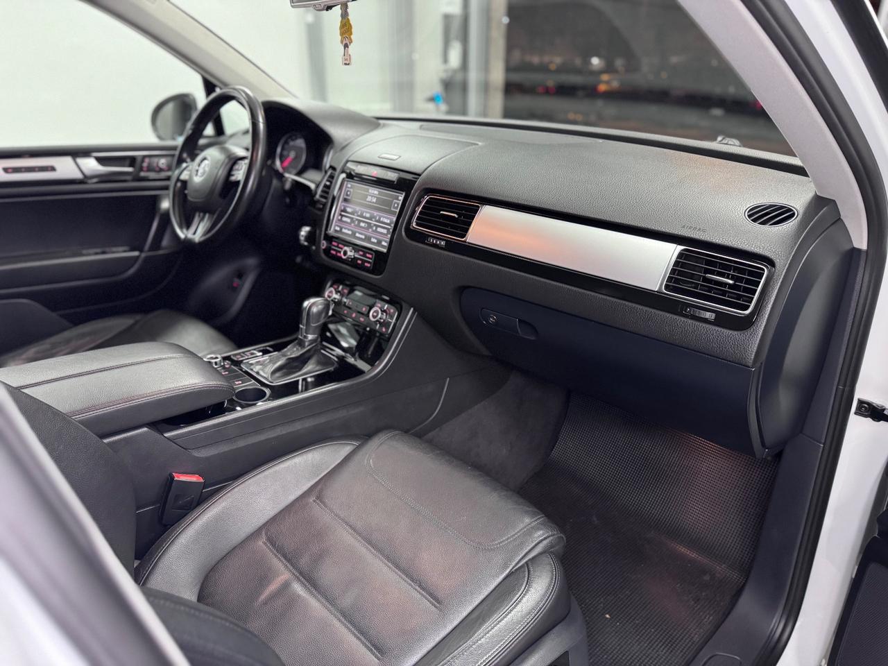 Volkswagen Touareg 3.0 TDI 245 CV tiptronic BlueMotion Techn. Executive