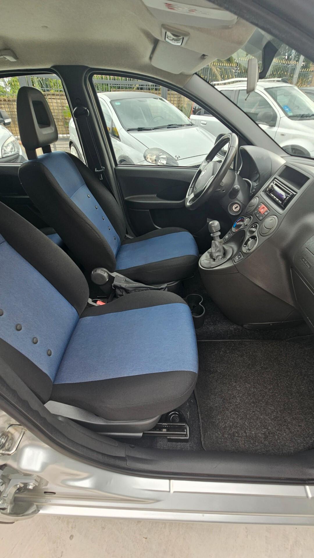 Fiat Panda 1.3 MJT 16V DPF 4x4 Climbing