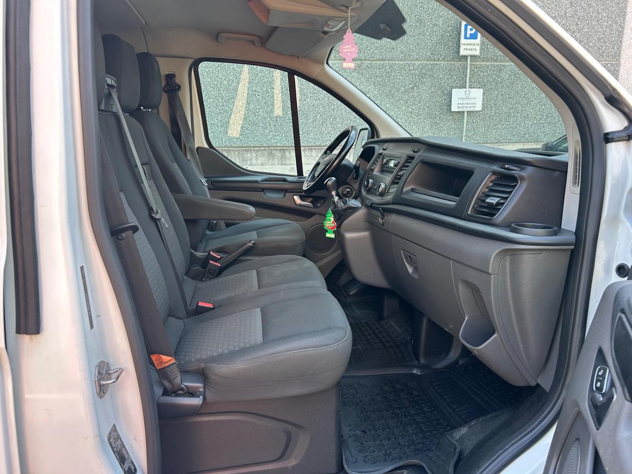 Ford Tourneo Custom Transit 300 2.0 TDCi 130 CV Titanium Doppia Cabina 6 Posti