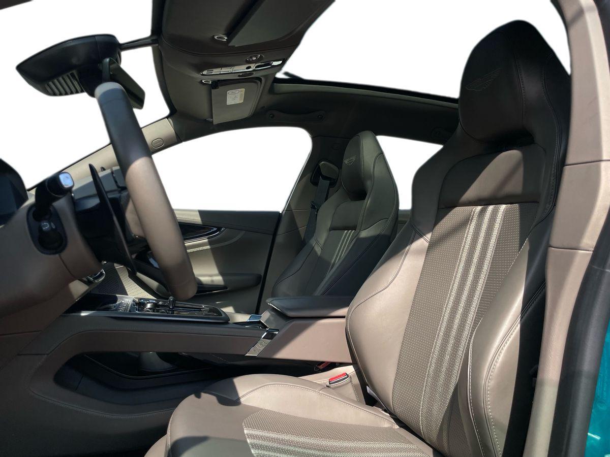 ASTON MARTIN DBX707 4.0
