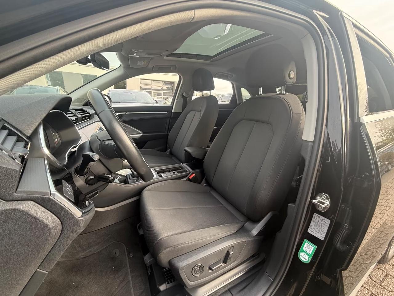 Audi Q3 Sportback 35 2.0 tdi S line edition s-tronic