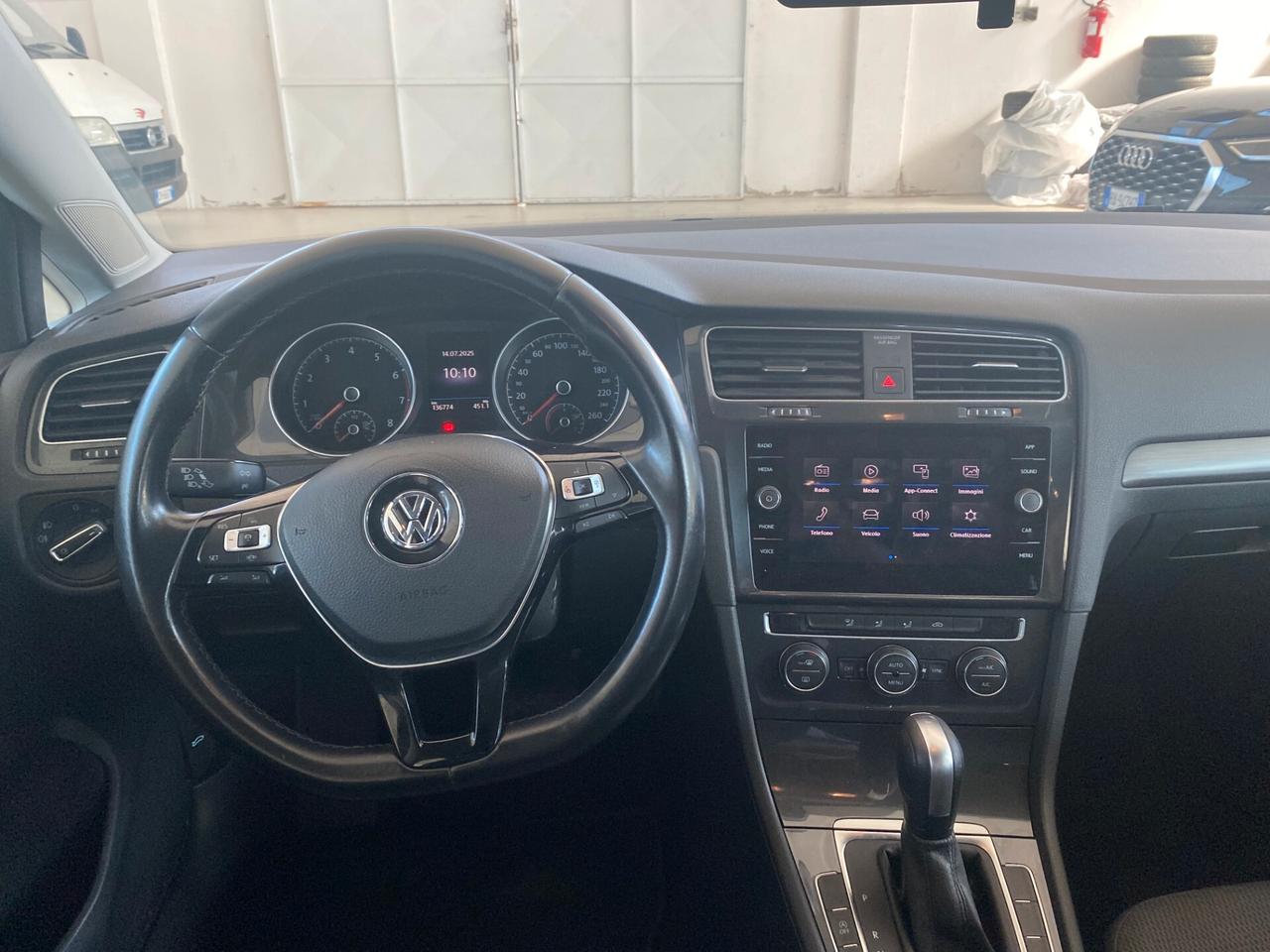 Volkswagen Golf 1.5 TGI DSG 5p. Business BlueMotion Technology