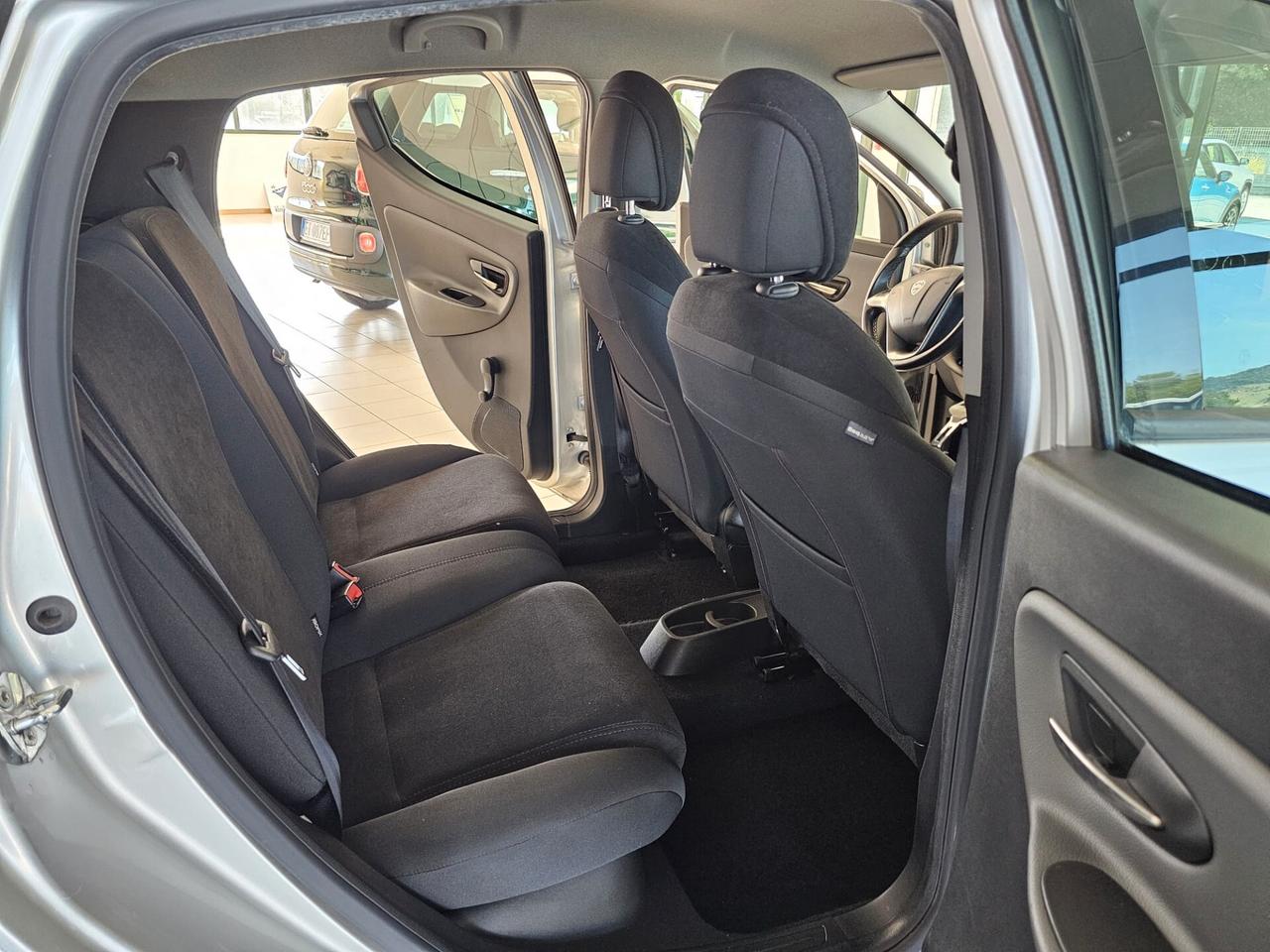 Lancia Ypsilon 0.9 TwinAir 85 CV 5 porte Metano Ecochic Gold