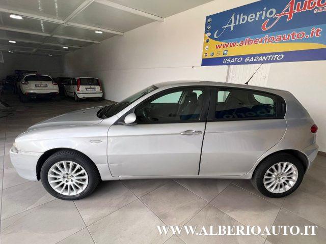 ALFA ROMEO 147 1.9 JTD (120) 5 porte Distinctive