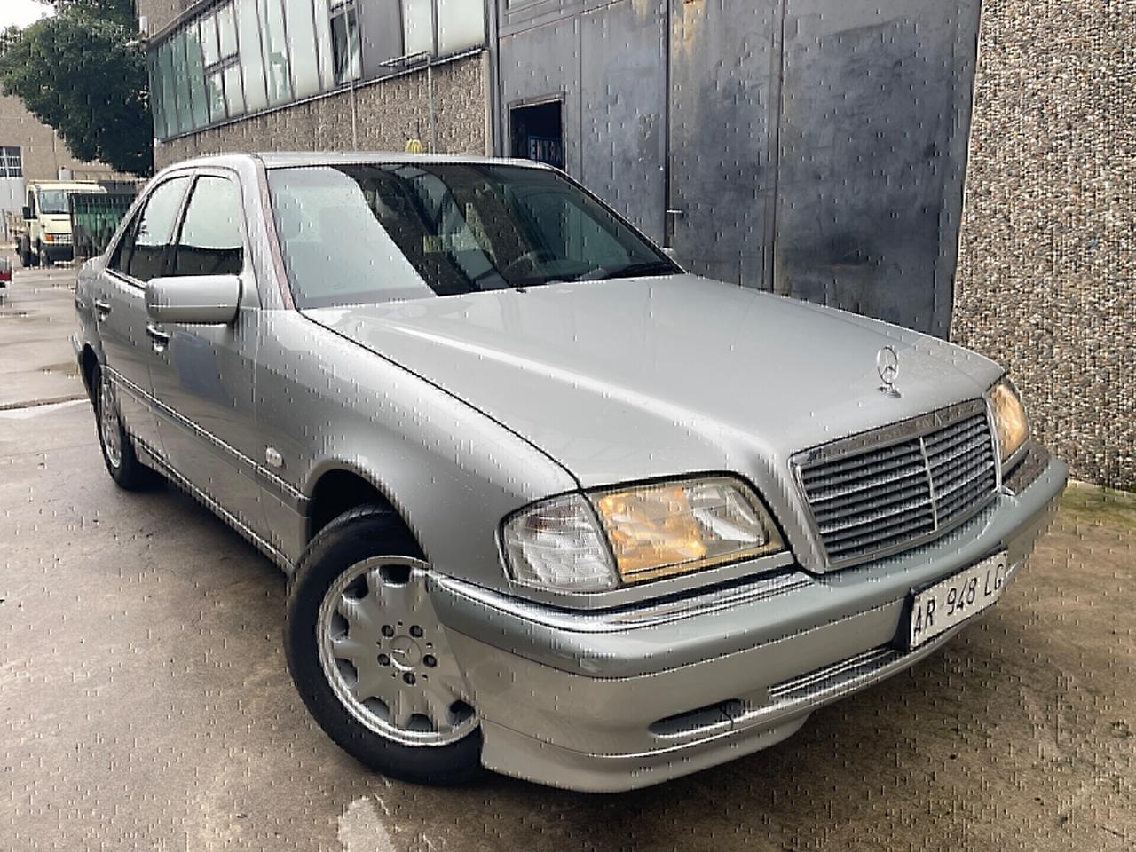 MERCEDES-BENZ C250 TURBODIESEL 150CV GANCIO TRAINO 1500KG