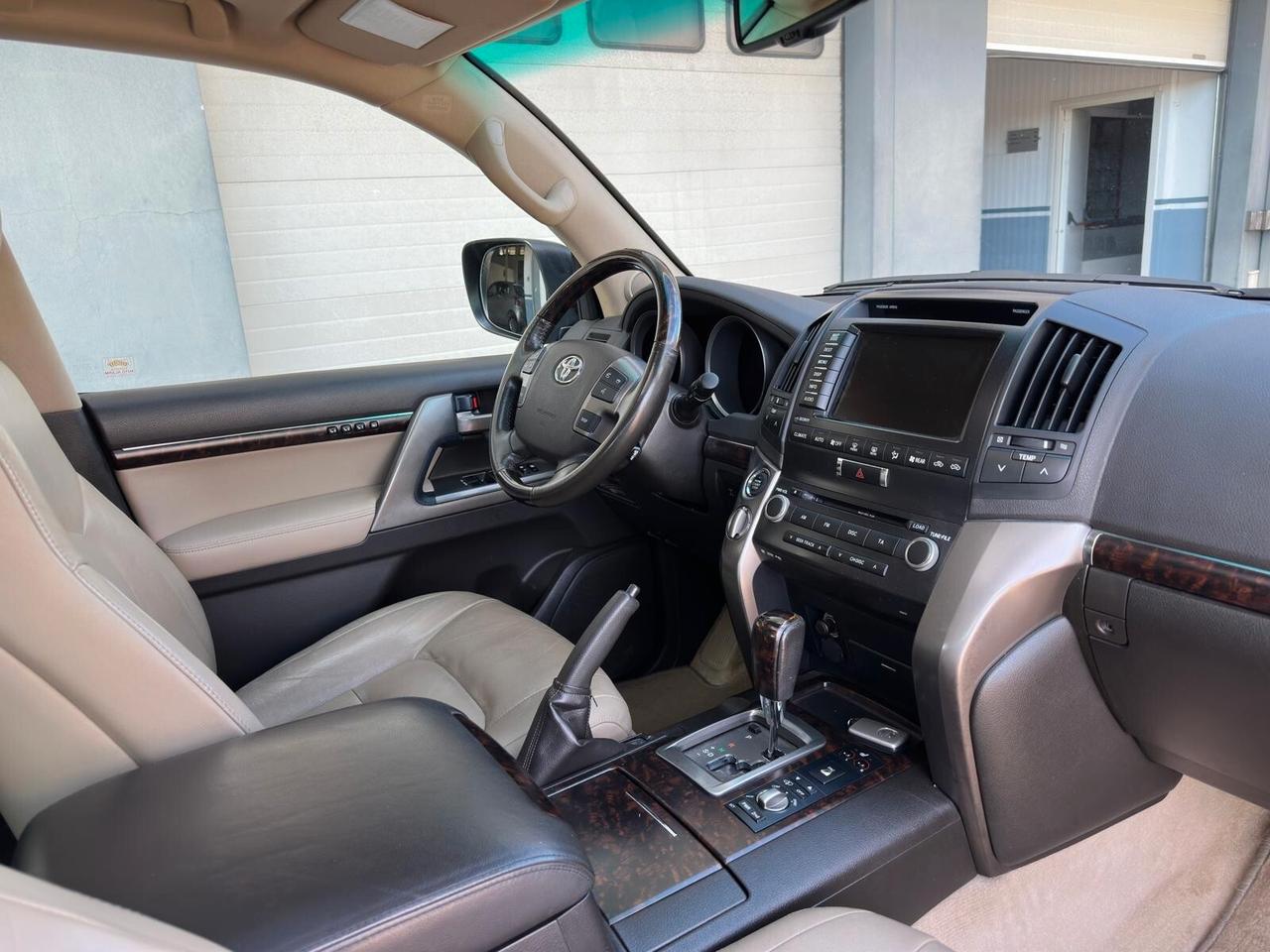 Toyota Land Cruiser V8 4.5 D4-D 7 posti