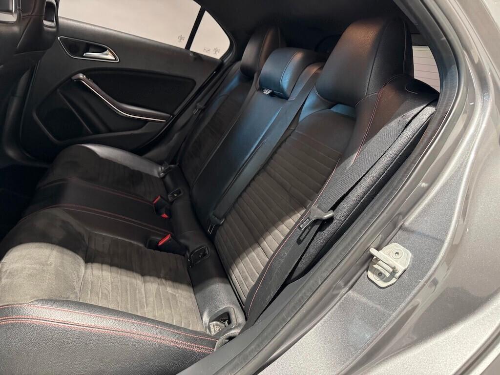 Mercedes-benz A 200 d Automatic 4Matic Premium