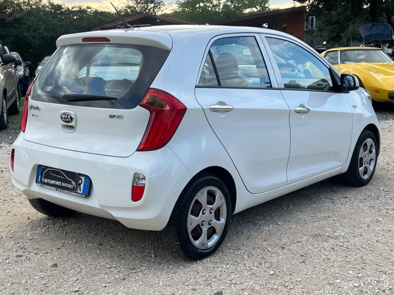 Kia Picanto 1.0 EcoGPL 5p NEOPATENTATI PERMUTE GARANZIA