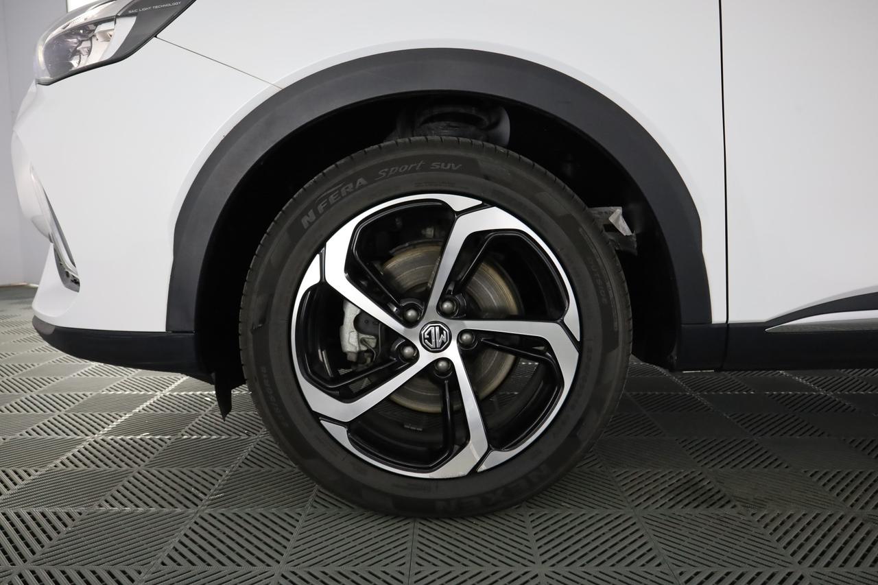 MG EHS Plug-in Hybrid Luxury