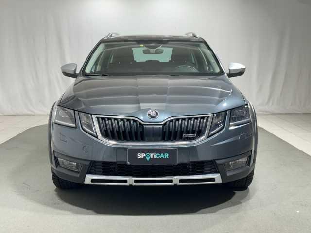 SKODA Octavia 2.0 TDI SCR 184 CV DSG Wagon 4x4 Scout