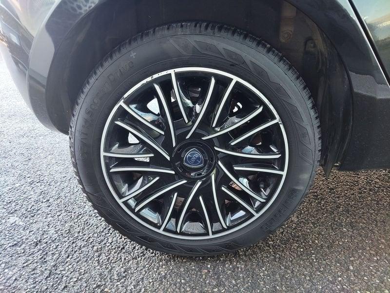 Lancia Ypsilon Ypsilon 1.2 69 CV 5 porte S&S Gold