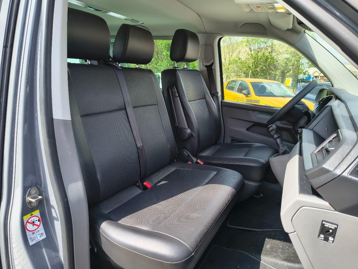 VOLKSWAGEN - Caravelle 9 posti 2.0 TDI