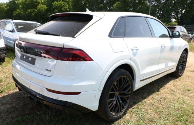 AUDI Q8 SUV 55 TFSI e quattro tiptronic S line edition
